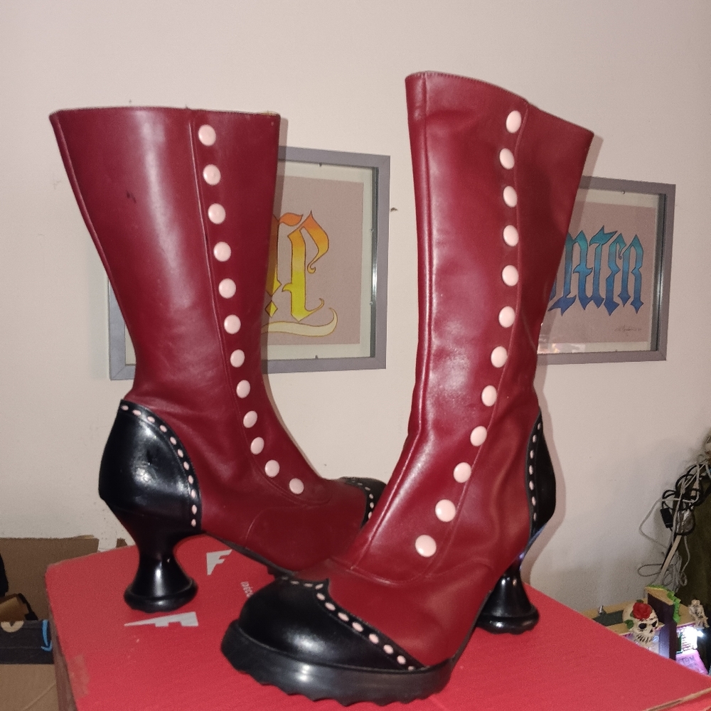 Fluevogs! 8.5  Nwob